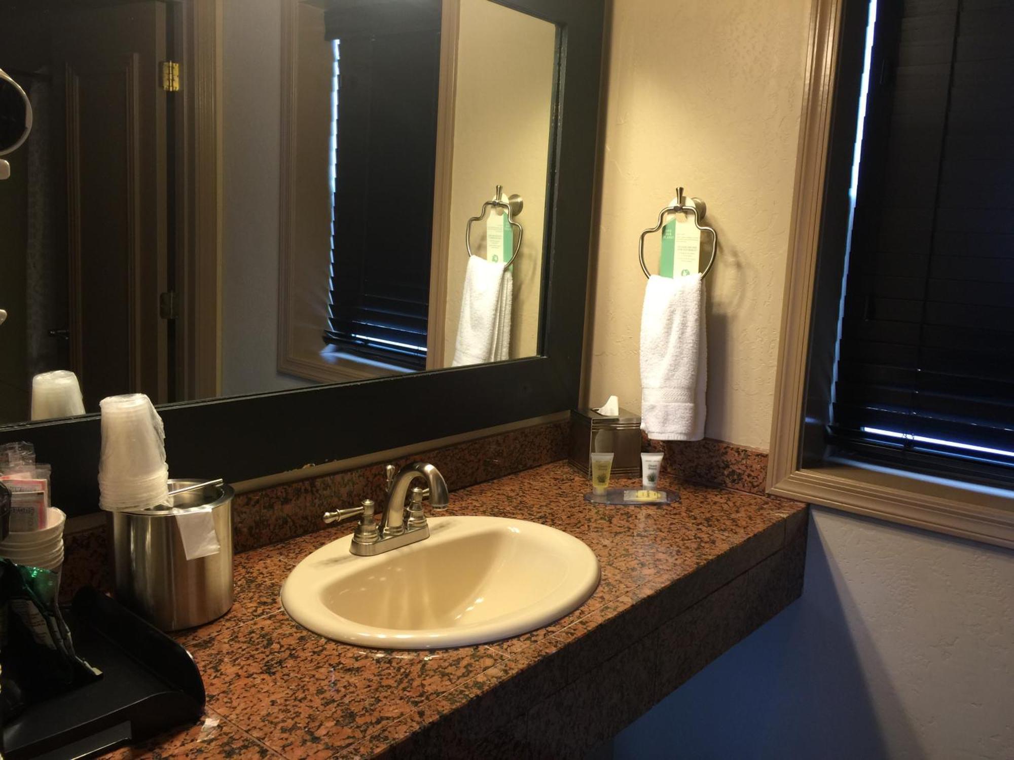 Rodeway Inn & Suites Williams Downtowner-Rte 66 ภายนอก รูปภาพ