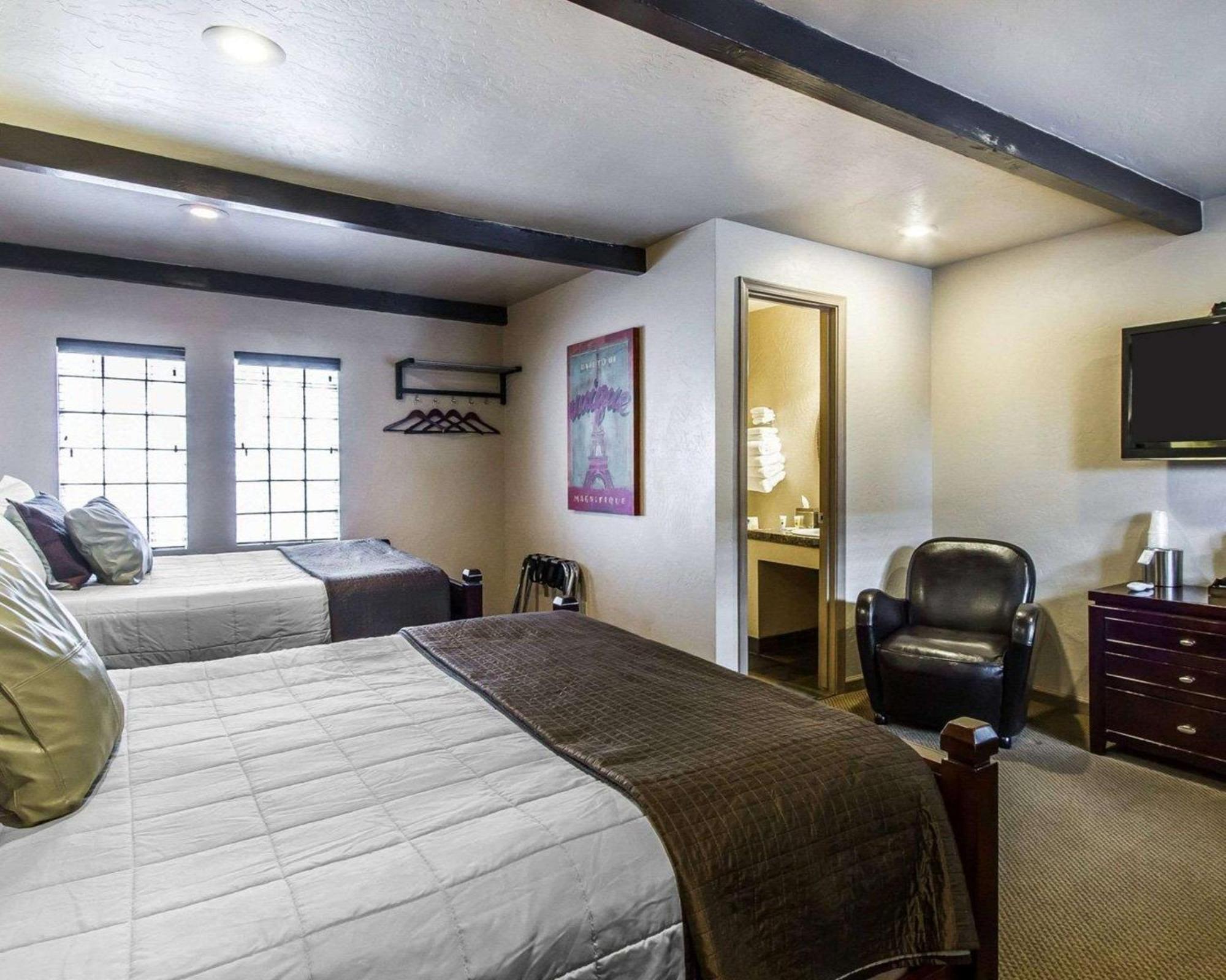 Rodeway Inn & Suites Williams Downtowner-Rte 66 ภายนอก รูปภาพ