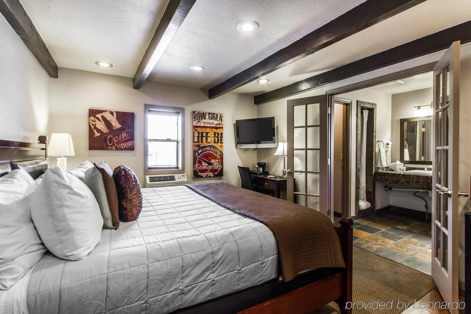 Rodeway Inn & Suites Williams Downtowner-Rte 66 ภายนอก รูปภาพ