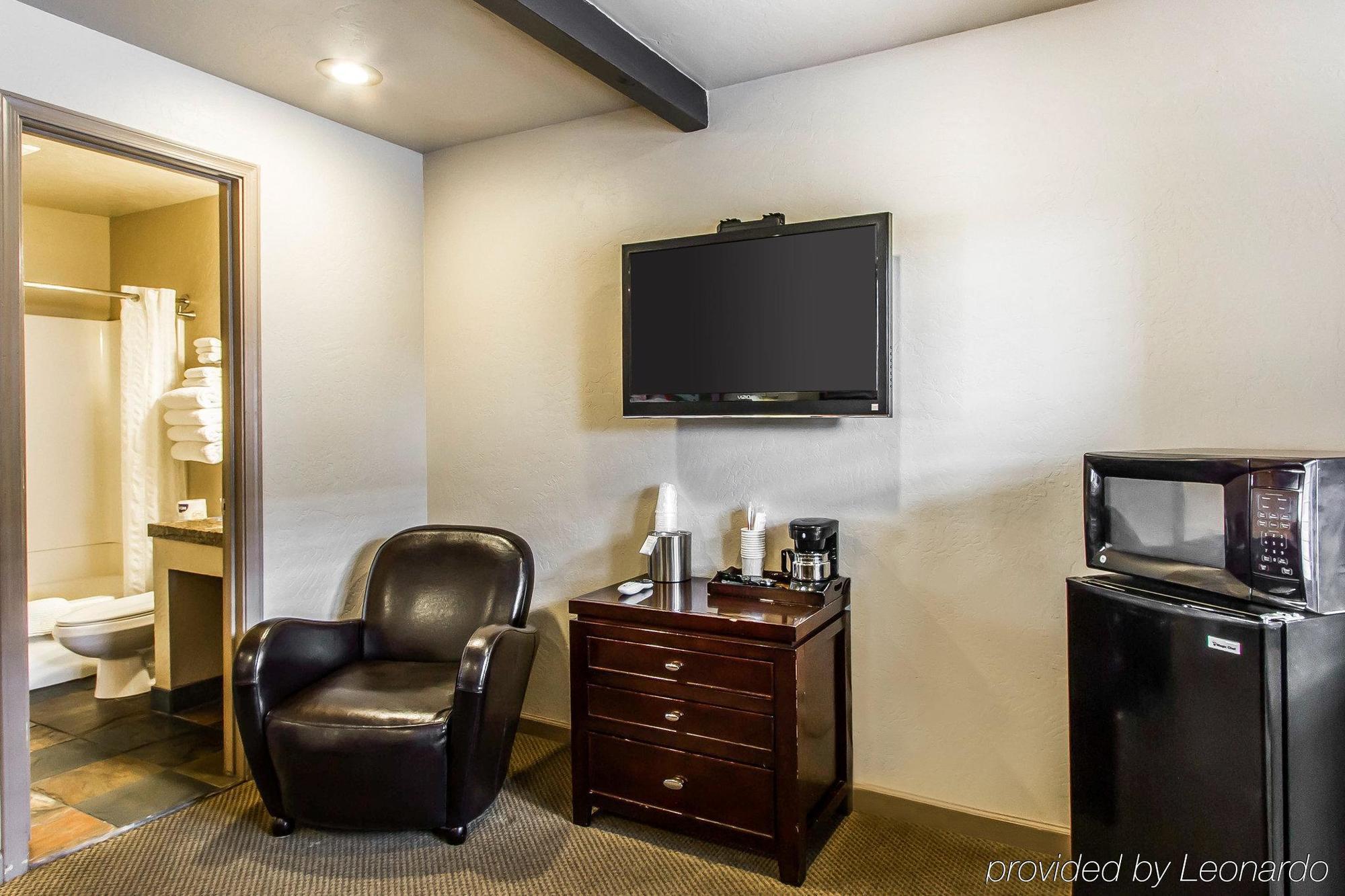 Rodeway Inn & Suites Williams Downtowner-Rte 66 ภายนอก รูปภาพ