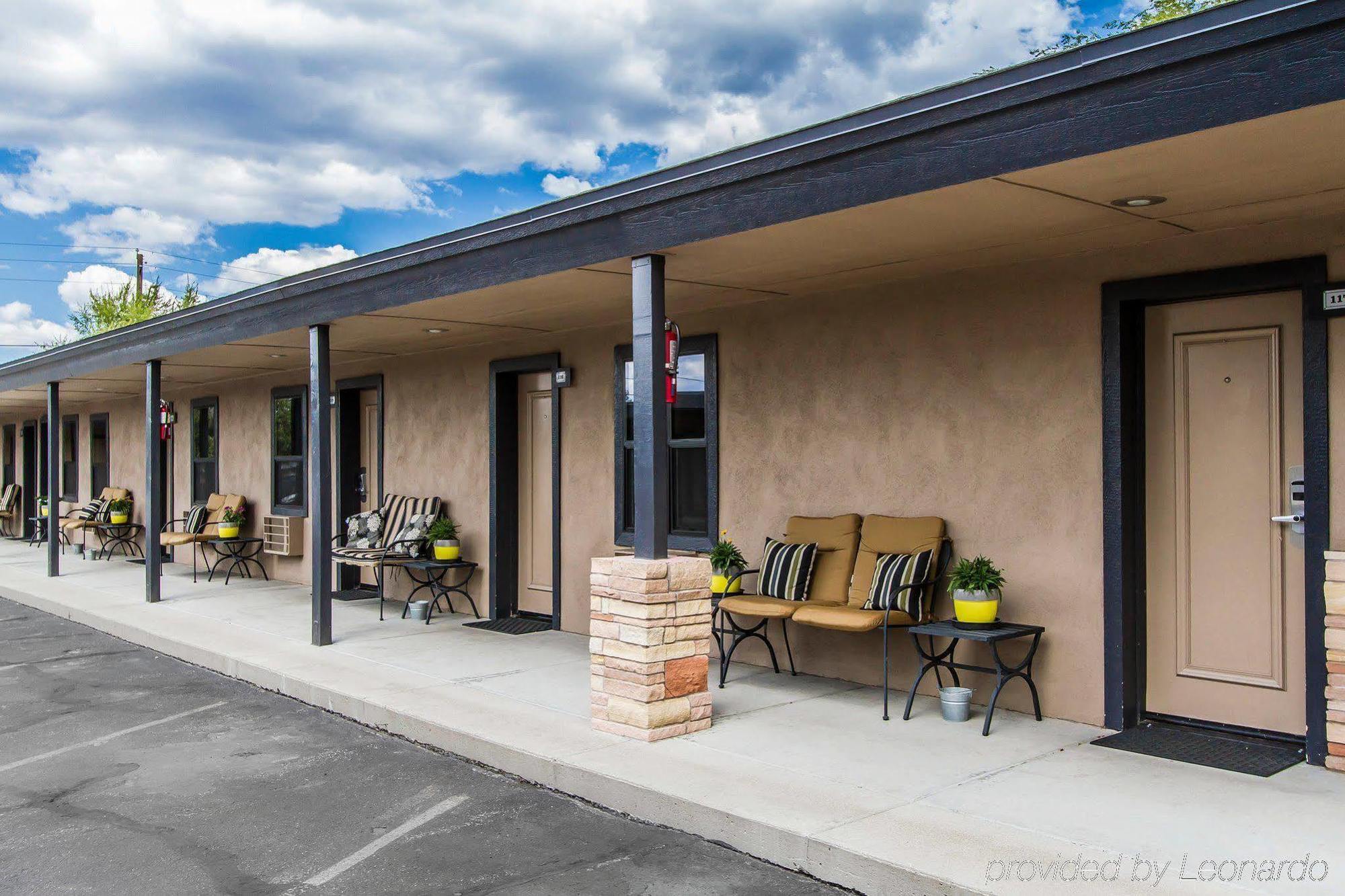 Rodeway Inn & Suites Williams Downtowner-Rte 66 ภายนอก รูปภาพ