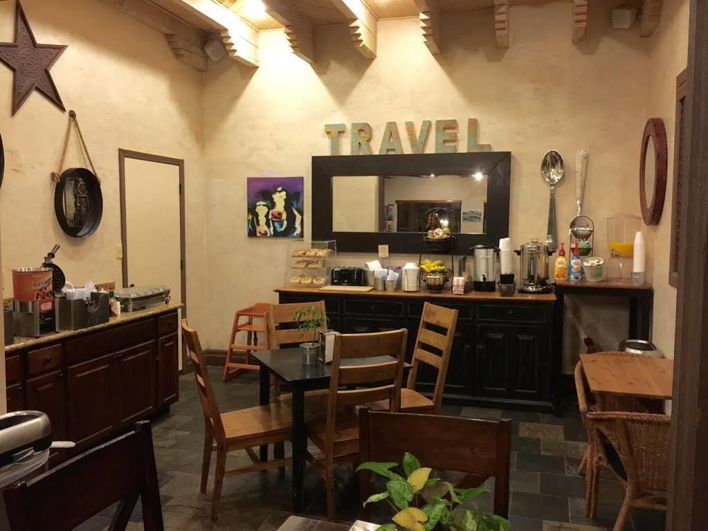 Rodeway Inn & Suites Williams Downtowner-Rte 66 ภายนอก รูปภาพ